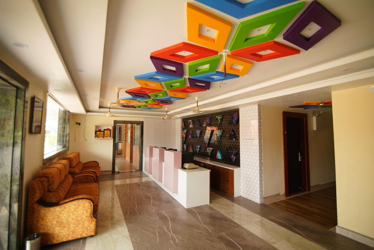 Siriki Resorts Srungavarapukota Bagian luar foto